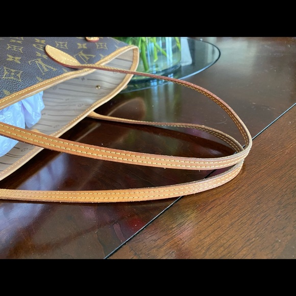 Louie Vuitton Neverfull GM Monogram - Picture 4 of 8